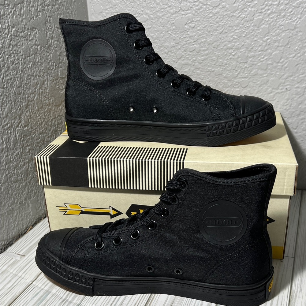 Mitchell & Ness Hood Rocket 66 men’s High-Top Sneakers Black Streetwear size 5.5